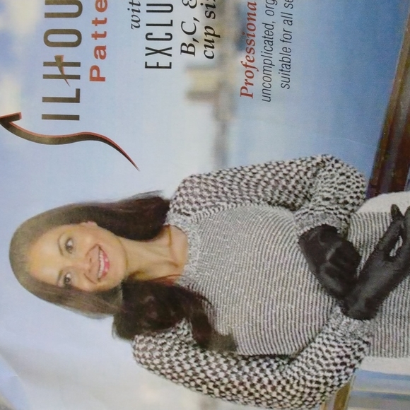 Silhouette Patterns Knit top - Picture 3 of 14